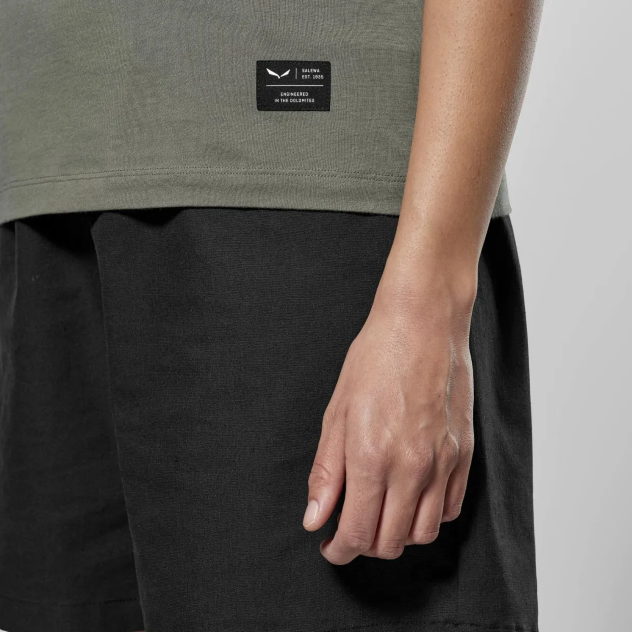 Eagle Logo Patch T-Shirt Damen